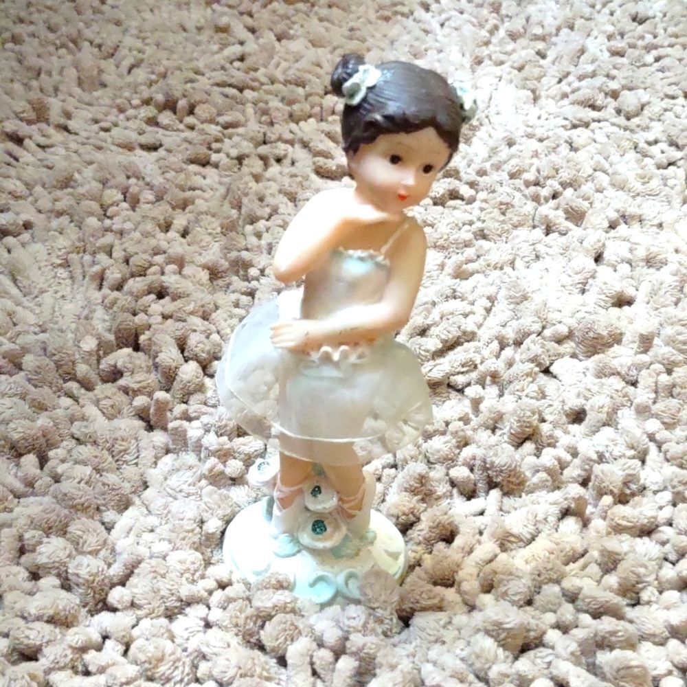 Ballerina Girl Figurine With Tutu Dark Hair Flower Accents‎ 7 inches tall